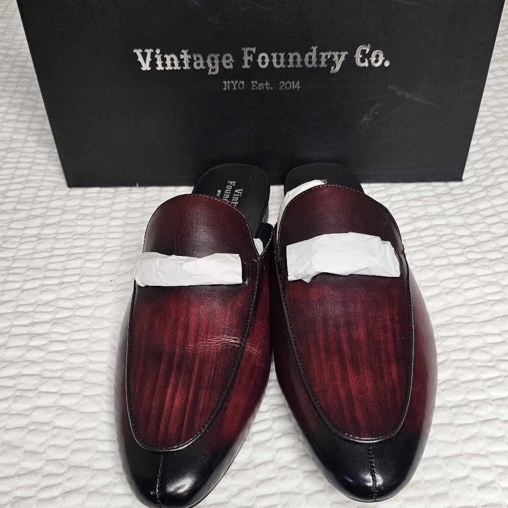 Vintage Foundry Co. NEW!! Sophisticated Red and Black Slip-On Loafers